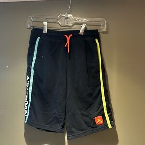 Jordan Boys Medium Black Shorts with Pockets. Great Condition